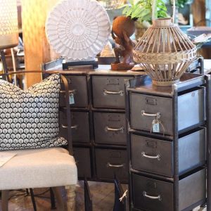 Byrå industri tre lådor