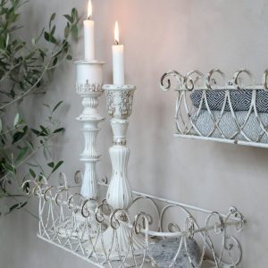 Sirlig vägghylla i metall