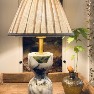 Marmor Bordslampa